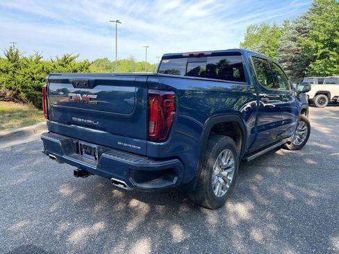 Used 2024 GMC Sierra 1500 Denali w/ Technology Package AWD/4WD image 3