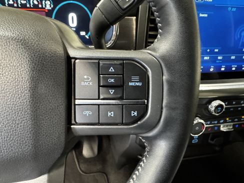 Used 2022 Ford F150 Lariat RWD image 21