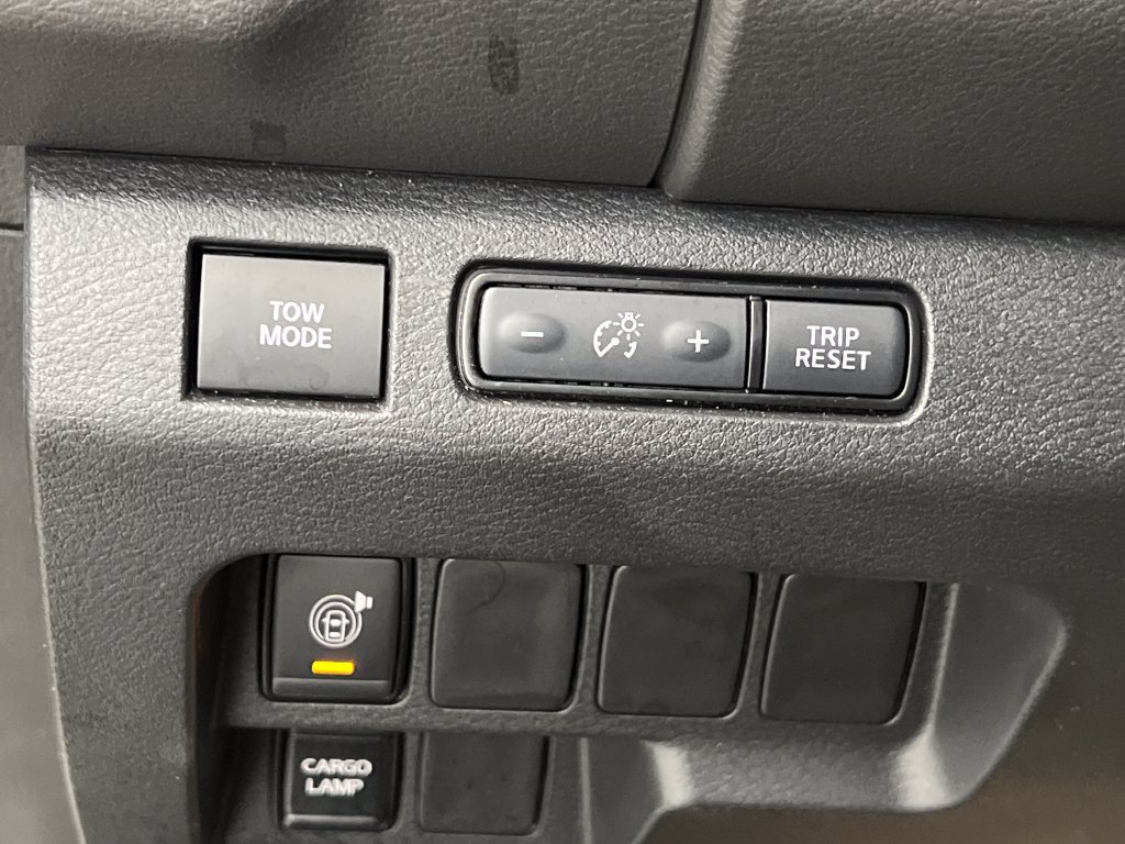 Used 2026 Nissan Frontier PRO-4X AWD/4WD image 45