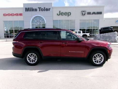 Used 2023 Jeep Grand Cherokee L Laredo image 5