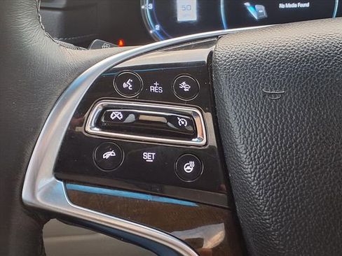 Used 2018 Cadillac Escalade ESV Premium Luxury image 15