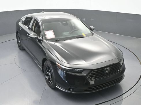 Used 2025 Honda Accord SE image 51
