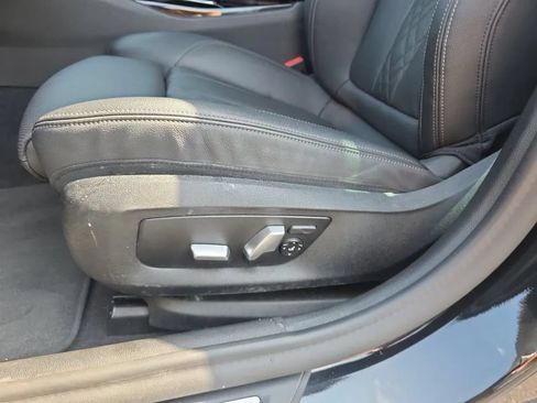 Used 2021 BMW 530i w/ Premium Package RWD image 15