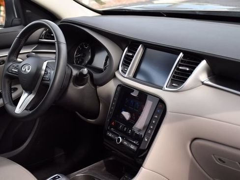 Certified 2025 INFINITI QX50 Luxe AWD/4WD image 29