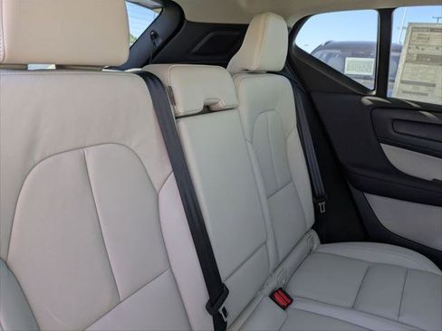 New 2026 Volvo XC40 B5 Ultra w/ Climate Package image 13