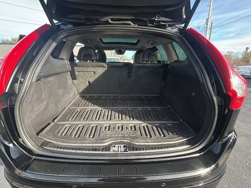 Used 2016 Volvo XC60 T6 Platinum image 33