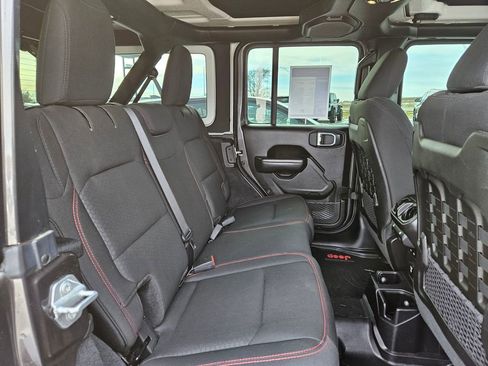 Used 2019 Jeep Wrangler Unlimited Rubicon image 31