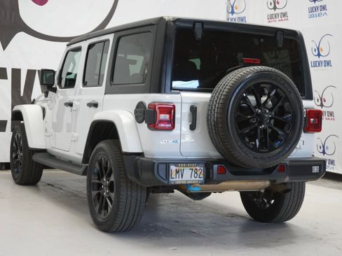 Used 2023 Jeep Wrangler Sahara AWD/4WD image 5