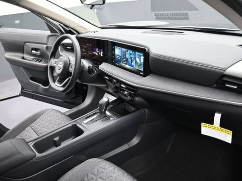 New 2026 Nissan Kicks SV w/ Cold Weather Package FWD image 36