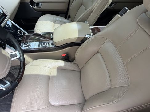 Used 2019 Land Rover Range Rover Long Wheelbase Supercharged AWD/4WD image 16