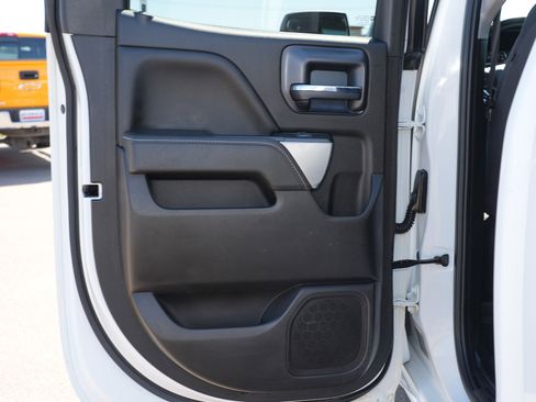 Used 2019 Chevrolet Silverado 1500 LT AWD/4WD image 19