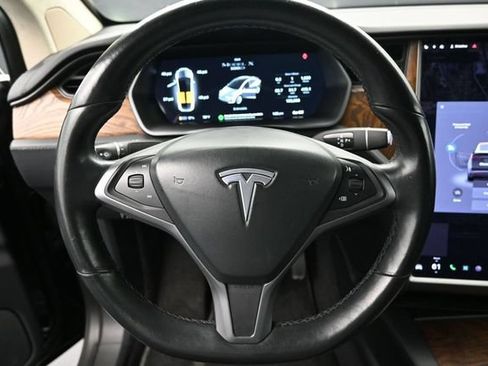 Used 2018 Tesla Model X 100D AWD/4WD image 17