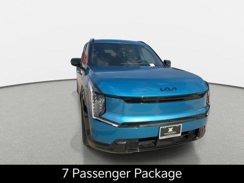 New 2026 Kia EV9 Land w/ Nightfall Edition Package AWD/4WD image 3