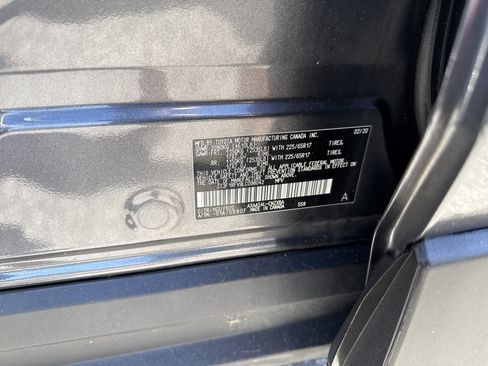 Used 2020 Toyota RAV4 LE AWD/4WD image 35