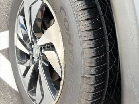 Used 2016 Honda CR-V Touring image 10