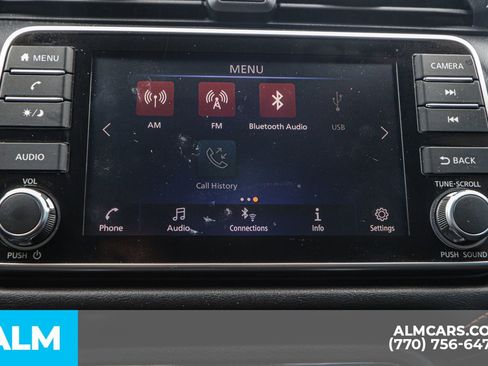 Used 2020 Nissan Versa SR w/ Convenience Package image 39