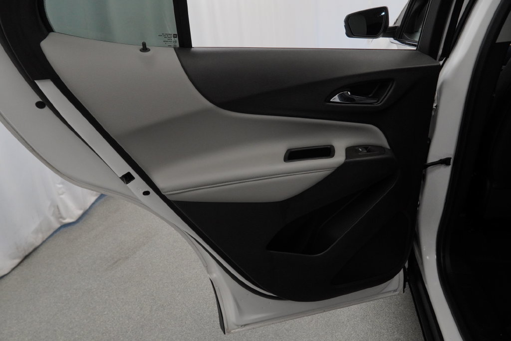 Used 2018 Chevrolet Equinox Premier FWD image 34