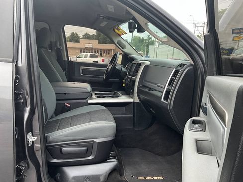 Used 2016 RAM 1500 Big Horn AWD/4WD image 31