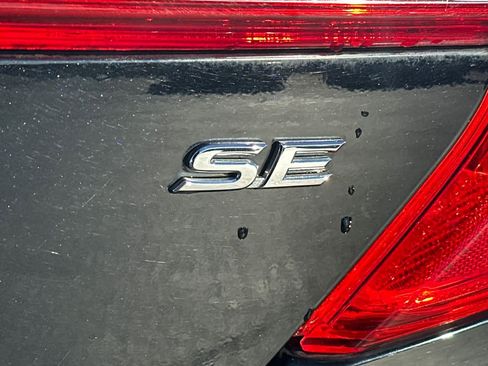 Used 2012 Toyota Camry SE image 29