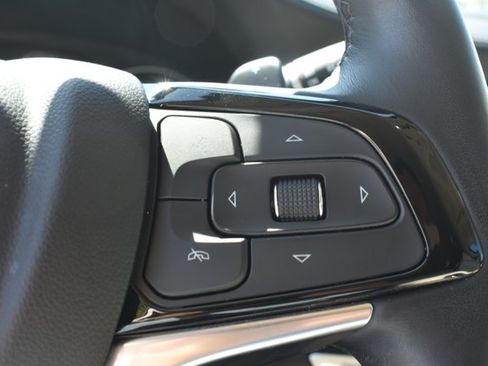 Used 2024 Buick Enclave Essence FWD image 22