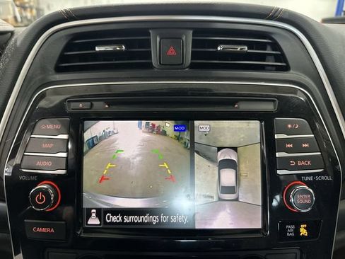 Used 2023 Nissan Maxima SR w/ Sport Mat Group FWD image 29