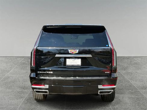 Used 2026 Cadillac Escalade 4WD w/ LPO, Floor Liner Package image 11