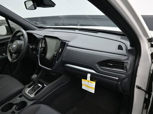 Used 2025 Subaru Forester Premium image 9