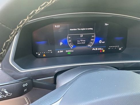 Used 2024 Volkswagen Tiguan SE image 15