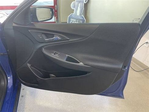 Used 2023 Chevrolet Malibu LS FWD image 18