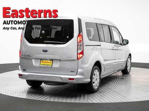 Used 2021 Ford Transit Connect XLT FWD image 5