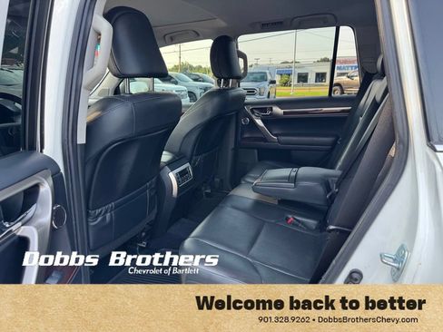 Used 2019 Lexus GX 460 Luxury w/ Preferred Accessory Package AWD/4WD image 36