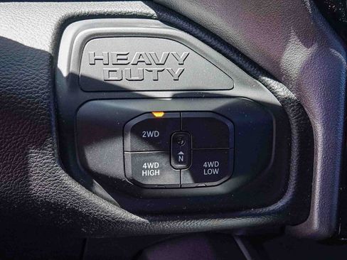New 2026 RAM 2500 Big Horn AWD/4WD image 17
