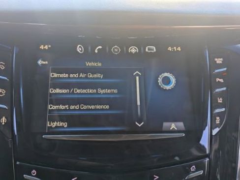 Used 2015 Cadillac Escalade Premium image 36