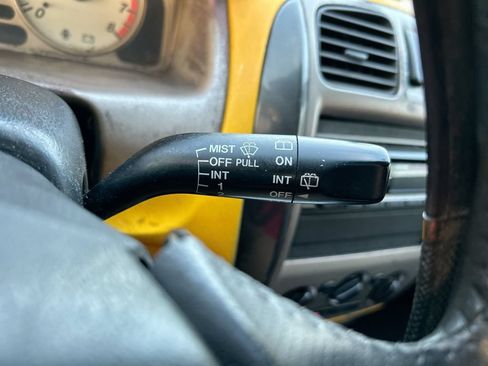 Used 2002 MAZDA Protege5 FWD image 17