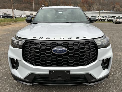 New 2026 Ford Explorer ST-Line w/ ST-Line Street Pack image 6