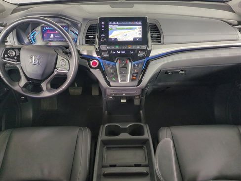 Used 2024 Honda Odyssey Touring image 19