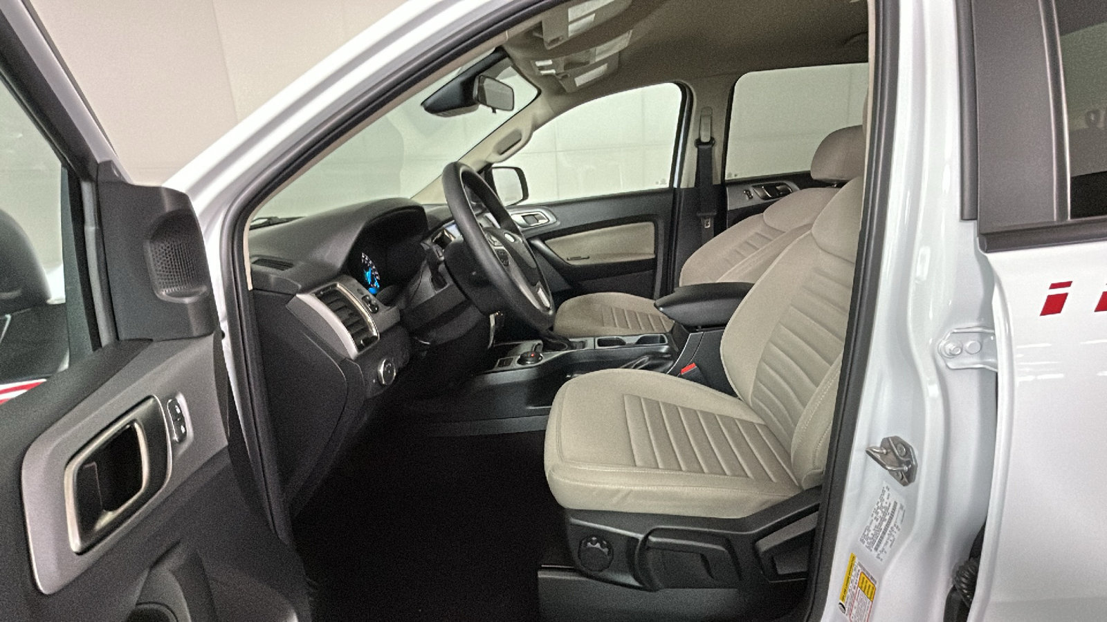 Used 2022 Ford Ranger XLT w/ FX4 Off-Road Package AWD/4WD image 13