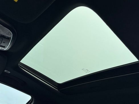 Used 2022 Jeep Grand Cherokee Limited image 33