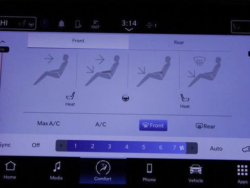 Used 2024 Chrysler Pacifica Touring-L image 37