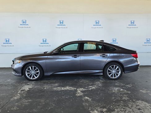 Used 2022 Honda Accord LX image 3