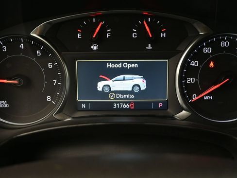 Used 2024 GMC Terrain SLT AWD/4WD image 10