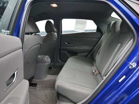 Used 2023 Hyundai Elantra Blue FWD image 28