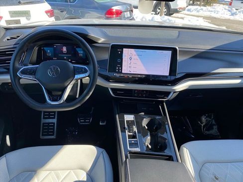 Certified 2025 Volkswagen Atlas Cross Sport SEL Premium R-Line image 11