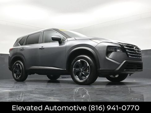 Certified 2026 Nissan Rogue SV AWD/4WD image 27