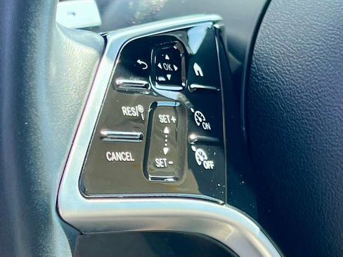 Certified 2024 Mercedes-Benz GLE 450 4MATIC image 28
