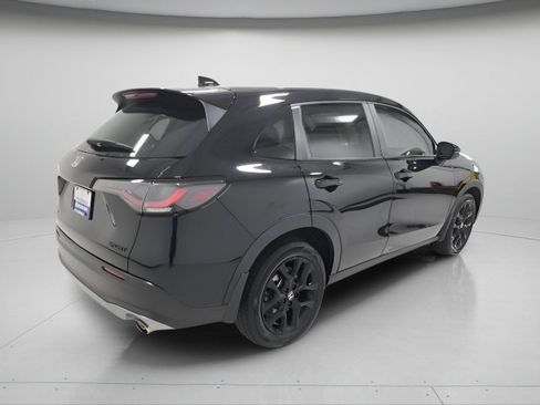Used 2025 Honda HR-V Sport image 6