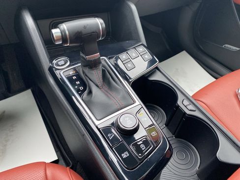 Used 2024 Kia Sportage SX image 35