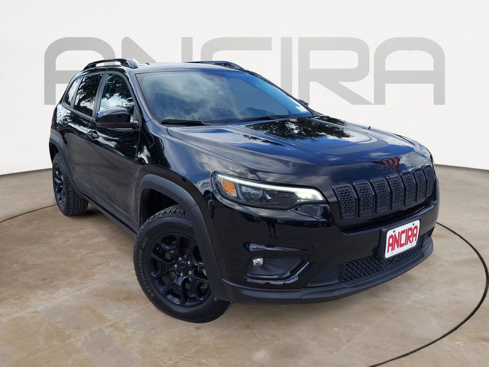 Used 2022 Jeep Cherokee Latitude AWD/4WD image 4