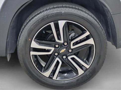 Used 2023 Chevrolet TrailBlazer LT FWD image 21