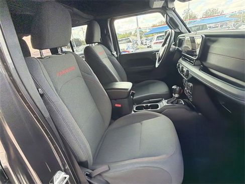 Used 2024 Jeep Wrangler Unlimited Rubicon w/ Convenience Group image 27